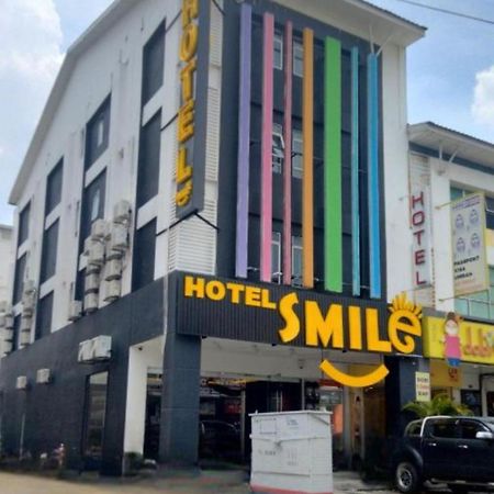 Smile Hotel Cheras Sri Permaisuri Kuala Lumpur Luaran gambar