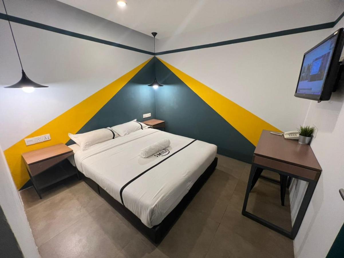Smile Hotel Cheras Sri Permaisuri Kuala Lumpur Luaran gambar